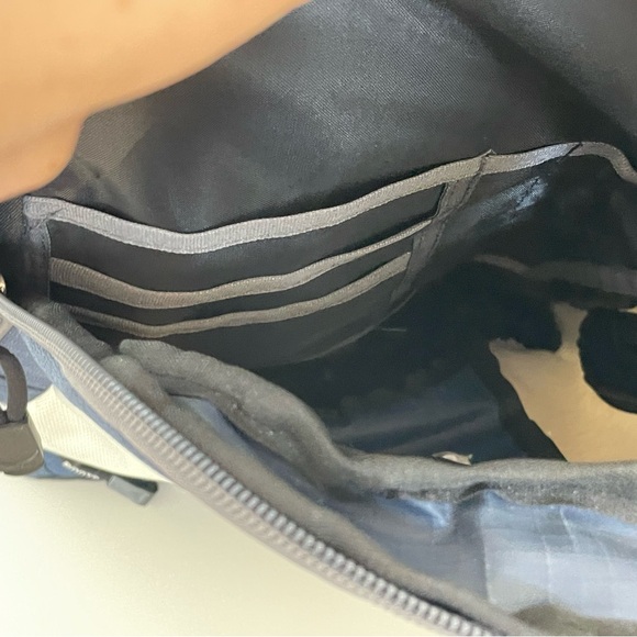 Roots 3 Compartment Backpack - Picture 7 of 11